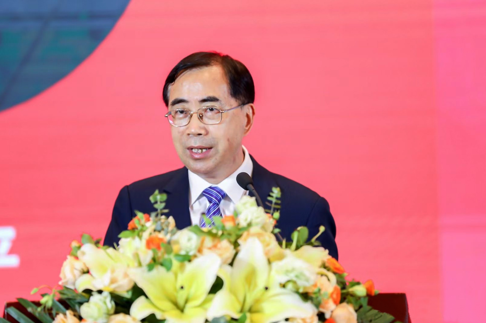 浙江省飯店業(yè)協(xié)會(huì)會(huì)長、君瀾酒店集團(tuán)總裁王建平先生發(fā)言